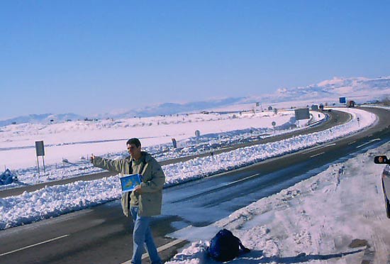 Mes 2 fidèles sacs qui me suivront pendant 5 ans. Un devant (le noir, le plus important avec passeport, etc.) et un derrière. 03. Traversée Sierre Nevada