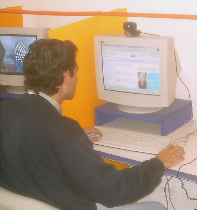 45. Le bateau-stop du cyber-café