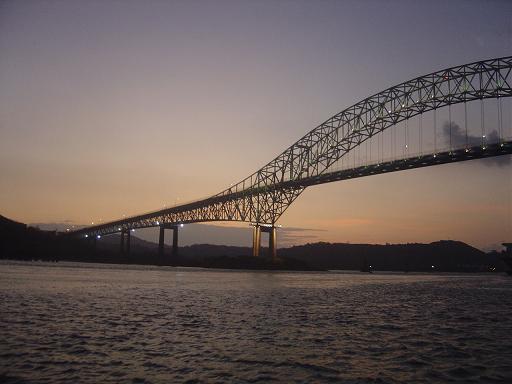 81. Puente de las Americas