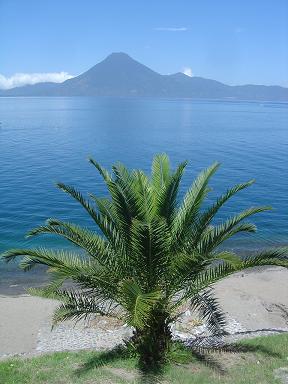 86. Lago de Atitlan Guatemala