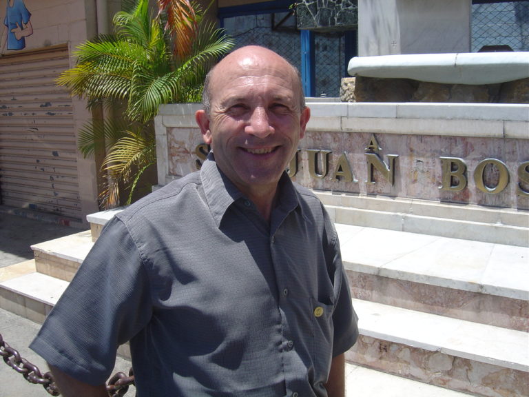 Article #133 : Rencontre : Padre Moratalla à San Salvador
